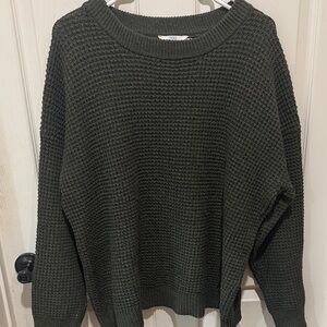 Time and Tru Forest Green Crew Neck Sweater